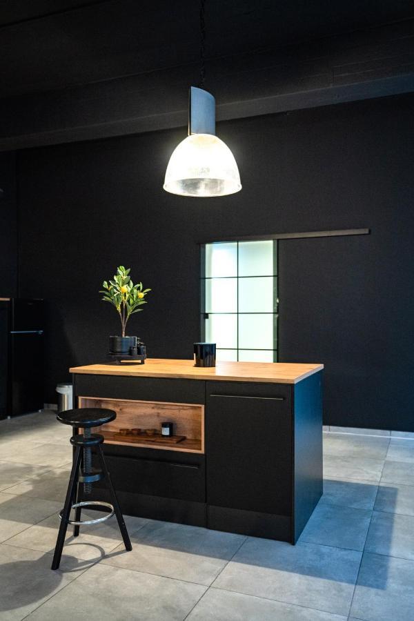 Design Loft - 200Qm2 - Heimkino - Bestlage - Parkplatz วิสบาเดน ภายนอก รูปภาพ